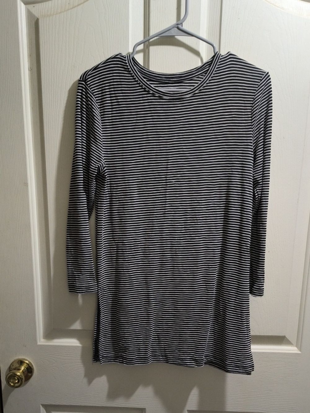 Old Navy Black and White Striped Long Sleeve Top